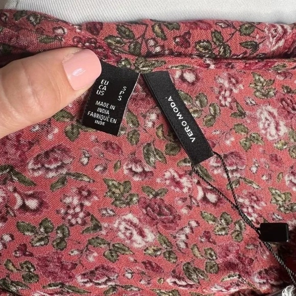 Vero Moda Floral Button-Up Blouse - Picture 2 of 6